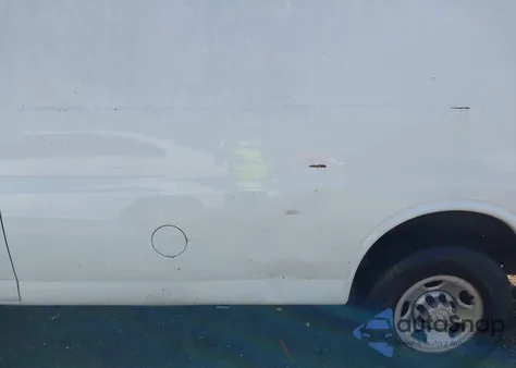 2007 Chevrolet Express Work Van from USA, damaged, VIN 1GCGG25V371130451